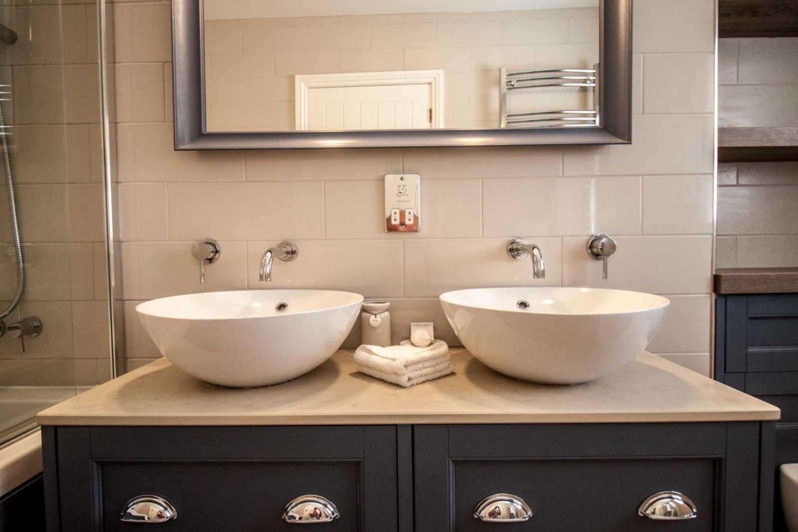High Oaks Grange - Cottages Pickering Room photo